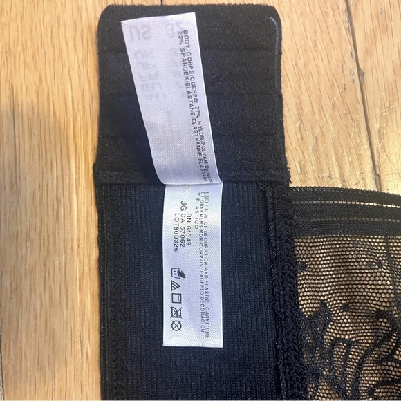 Wacoal Net Effect Lace Bralette size 32 (small) - Picture 11 of 12